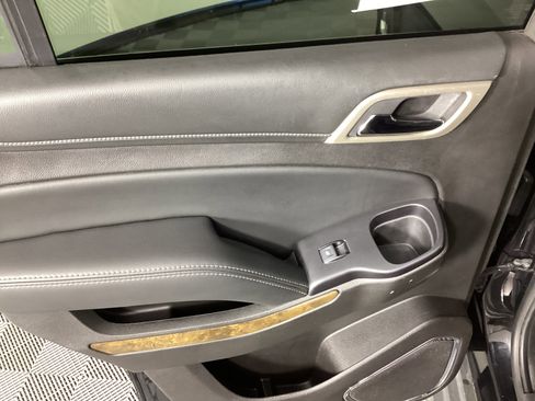 Used 2016 GMC Yukon Denali w/ Open Road Package image 29