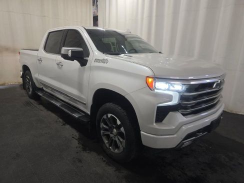 Used 2023 Chevrolet Silverado 1500 High Country w/ LPO, Dark Essentials Package AWD/4WD image 3