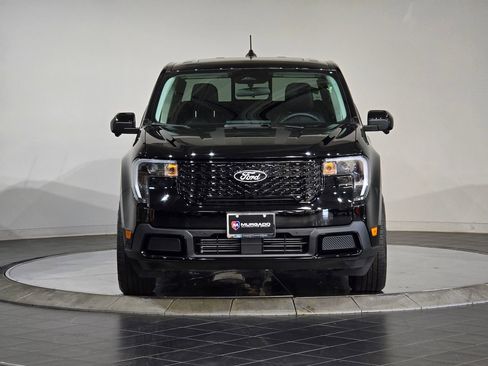 New 2025 Ford Maverick Lariat w/ Black Appearance Package image 6