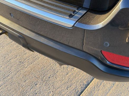 Used 2013 Jeep Grand Cherokee Overland w/ Advance Technology Group image 40