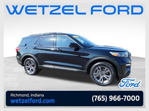 Used 2023 Ford Explorer XLT w/ Equipment Group 202A AWD/4WD image 1