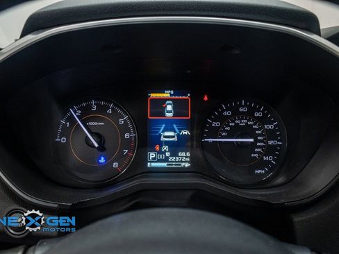 Used 2020 Subaru Crosstrek 2.0i Premium w/ Moonroof Package 2 AWD/4WD image 18