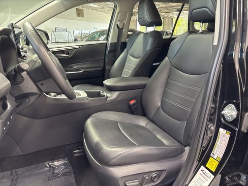 Used 2024 Toyota RAV4 XLE Premium w/ Weather Package AWD/4WD image 9