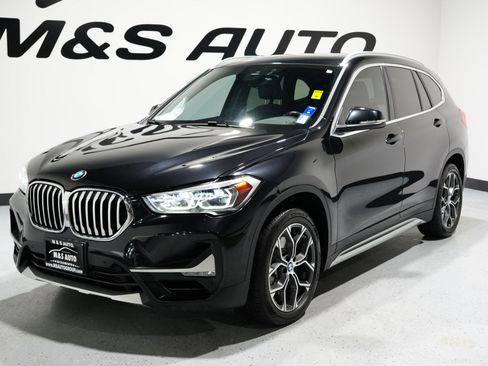 Used 2020 BMW X1 xDrive28i w/ Convenience Package image 3