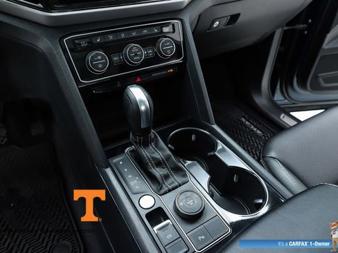 Used 2023 Volkswagen Atlas SE w/ Panoramic Sunroof Package AWD/4WD image 24