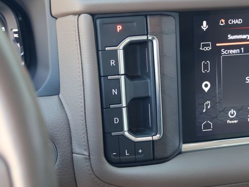 Used 2023 GMC Yukon Denali w/ Advanced Technology Package AWD/4WD image 27