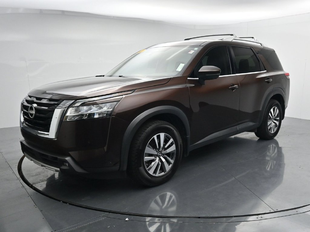Used 2022 Nissan Pathfinder SL AWD/4WD image 4
