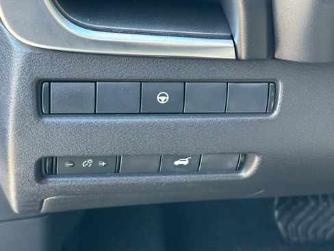 Certified 2023 Nissan Rogue SV w/ SV Premium Package image 23