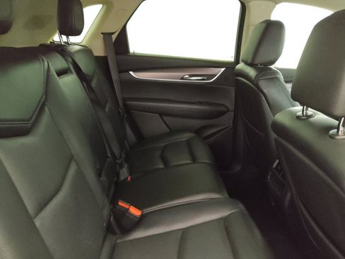 Used 2017 Cadillac XT5 Luxury w/ Driver Awareness Package FWD image 19