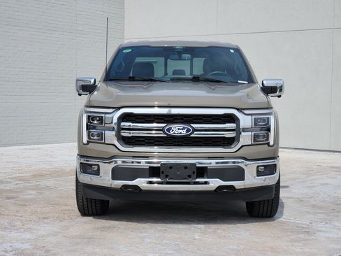 Used 2025 Ford F150 Lariat w/ Equipment Group 501A Mid AWD/4WD image 3