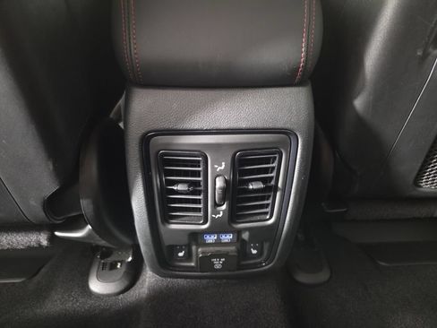 Used 2023 Dodge Durango R/T AWD/4WD image 25
