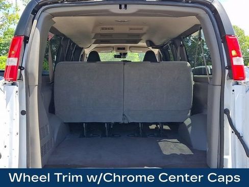 Used 2025 Chevrolet Express 3500 LT w/ LT Preferred Equipment Group RWD image 37