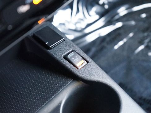 Used 2017 Nissan Leaf SL w/ Premium Package image 23