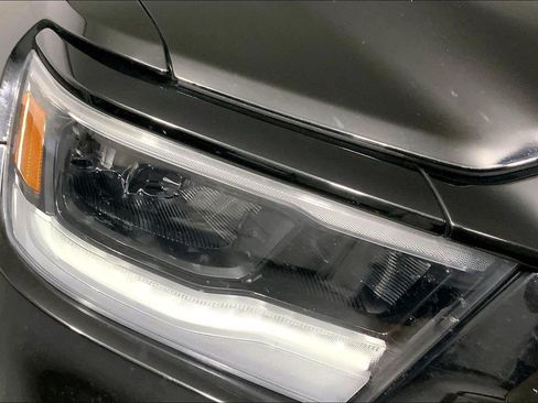 Used 2019 RAM 1500 Big Horn AWD/4WD image 25