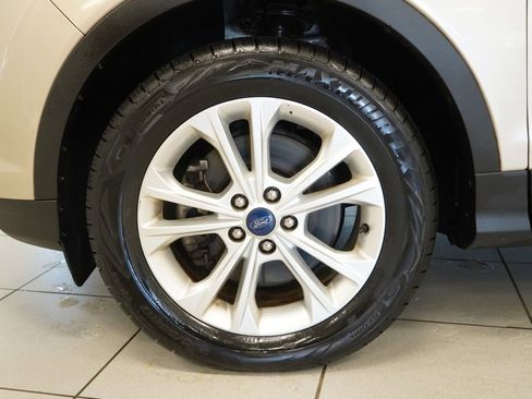 Used 2017 Ford Escape SE image 15