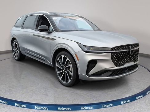 New 2026 Lincoln Nautilus Black Label AWD/4WD image 3