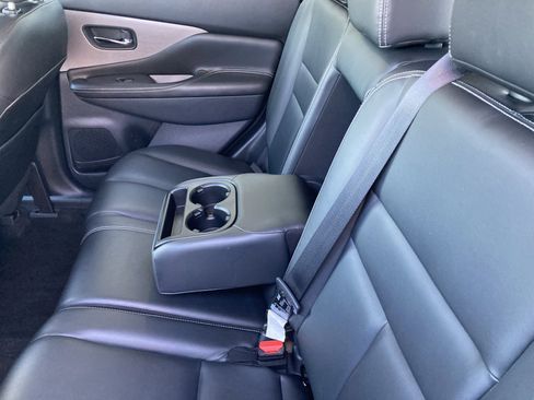 Used 2023 Nissan Murano SV image 12