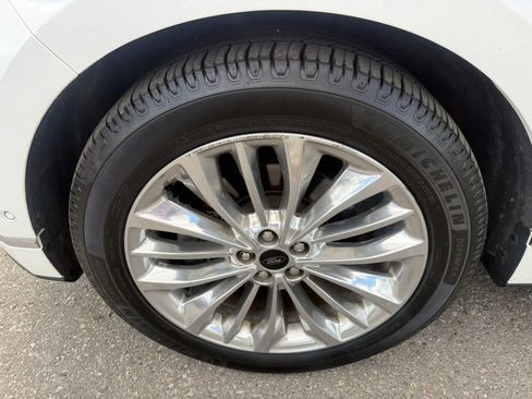 Used 2020 Ford Edge Titanium w/ Equipment Group 301A AWD/4WD image 9