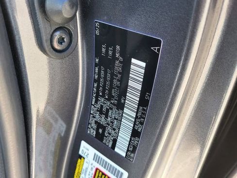 Used 2025 Toyota Sienna XLE w/ XLE Plus Package image 30