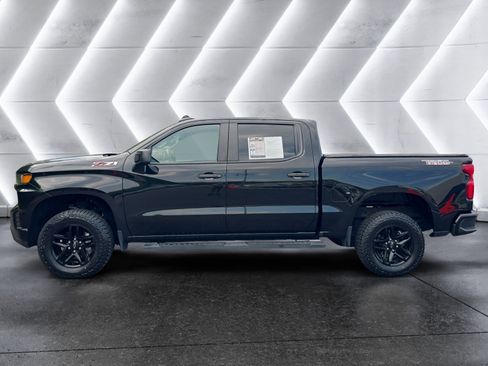 Used 2021 Chevrolet Silverado 1500 Custom Trail Boss w/ LPO, Dark Essentials Package AWD/4WD image 2