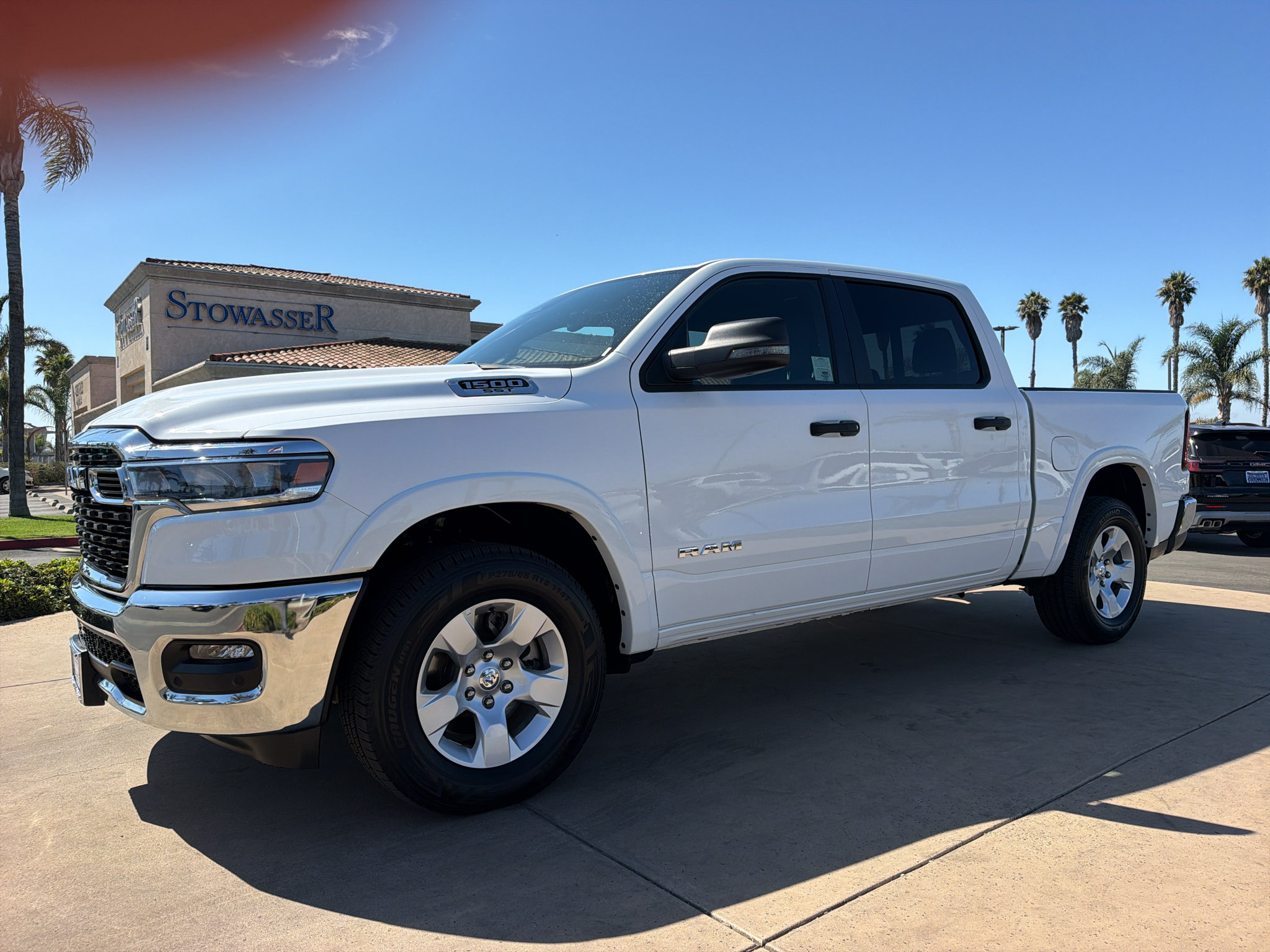 Used 2025 RAM 1500 Big Horn AWD/4WD image 1