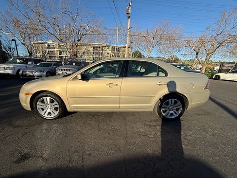 Used 2006 Ford Fusion SEL image 8