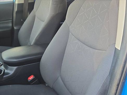 Used 2019 Toyota RAV4 XLE FWD image 16