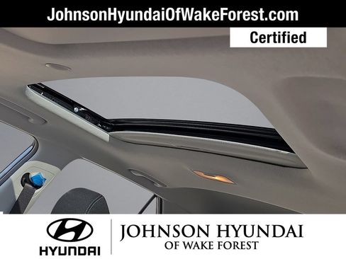 Certified 2026 Hyundai Venue SEL FWD image 38