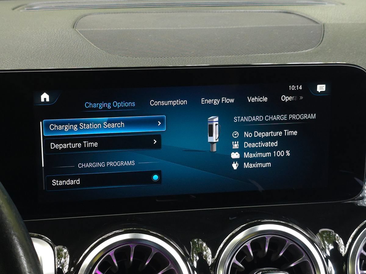 Used 2023 Mercedes-Benz EQB 300 4MATIC w/ Pinnacle Package image 47
