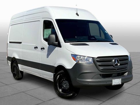 Used 2026 Mercedes-Benz Sprinter 2500 image 2