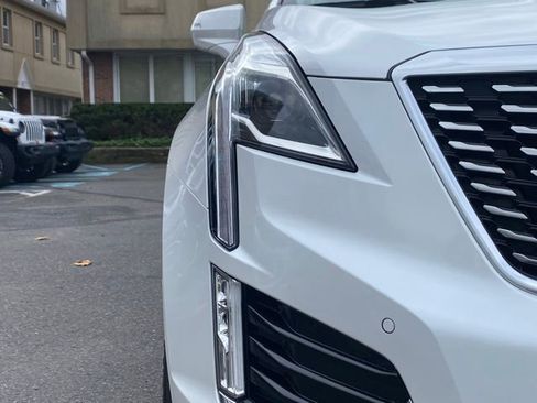 Used 2020 Cadillac XT5 Premium Luxury image 13