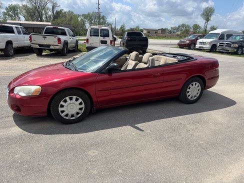 Used 2004 Chrysler Sebring LX image 1