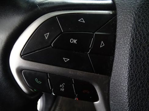 Used 2018 Jeep Grand Cherokee Limited image 7