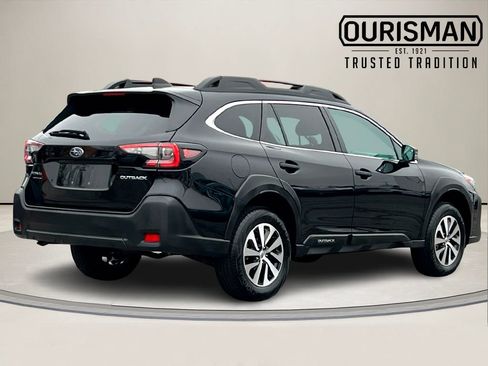 Certified 2025 Subaru Outback Premium image 5