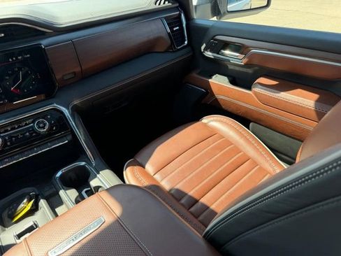 Used 2024 GMC Sierra 2500 Denali Ultimate w/ Max Trailering Package image 15