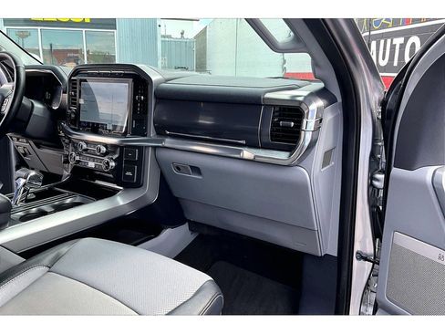 Used 2022 Ford F150 Lariat w/ Equipment Group 502A High AWD/4WD image 17