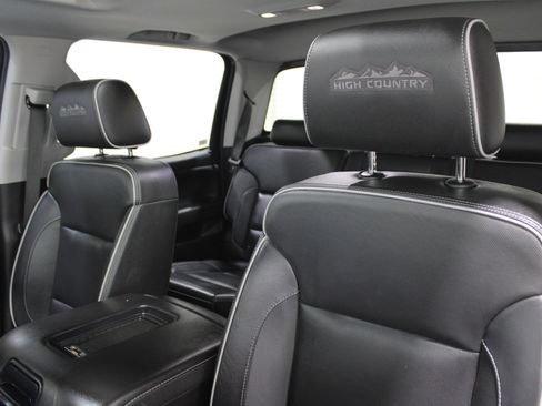 Used 2019 Chevrolet Silverado 2500 High Country w/ Duramax Plus Package image 5