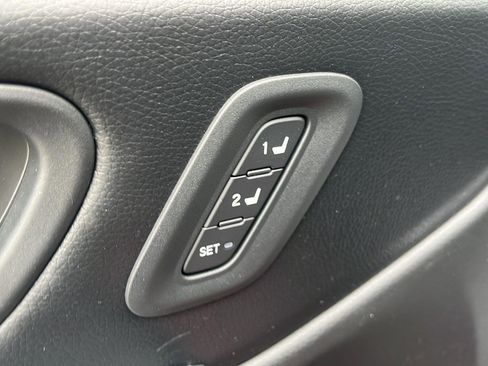 Used 2023 Honda Pilot Touring image 12