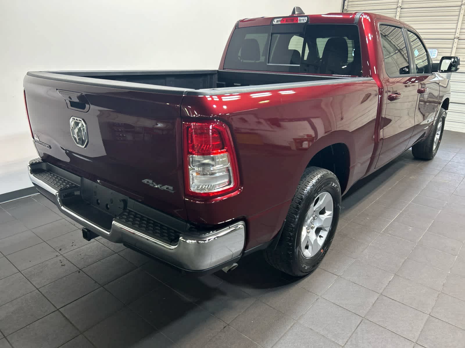 Used 2022 RAM 1500 Big Horn AWD/4WD image 3