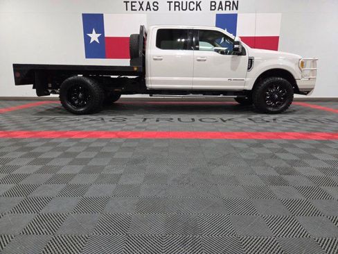 Used 2017 Ford F350 Lariat w/ FX4 Off-Road Package image 13