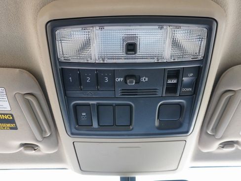 Used 2016 Toyota 4Runner SR5 Premium image 17