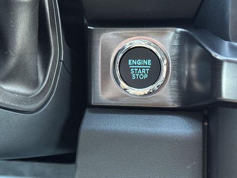 New 2026 Ford F250 Lariat w/ Black Appearance Package image 19