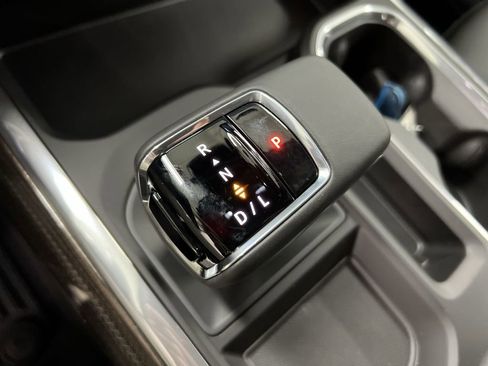 Used 2023 Chevrolet Silverado 1500 RST w/ Convenience Package II AWD/4WD image 17