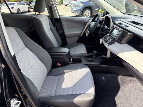 Used 2013 Toyota RAV4 LE AWD/4WD image 19