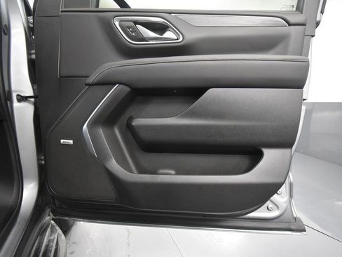 Used 2024 GMC Yukon XL SLT image 54