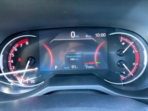 Used 2024 Toyota RAV4 XLE FWD image 25