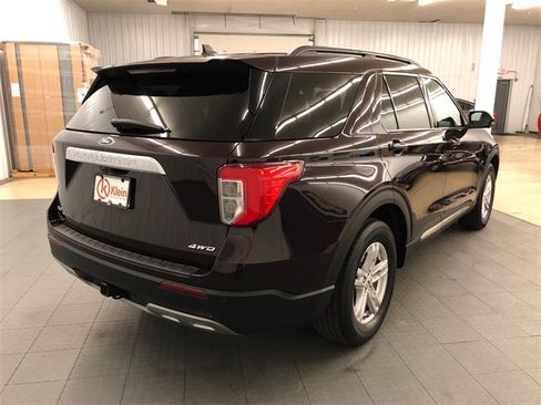 Used 2023 Ford Explorer XLT w/ Equipment Group 202A image 11