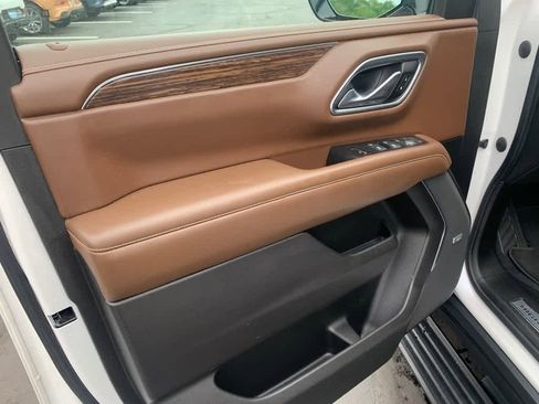 Certified 2021 Chevrolet Tahoe High Country w/ Premium Package AWD/4WD image 22