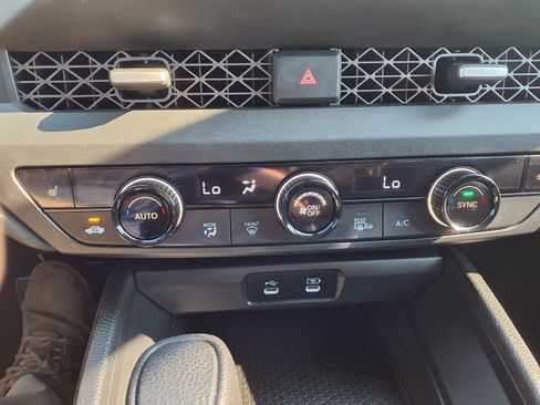Certified 2024 Honda Accord EX image 7