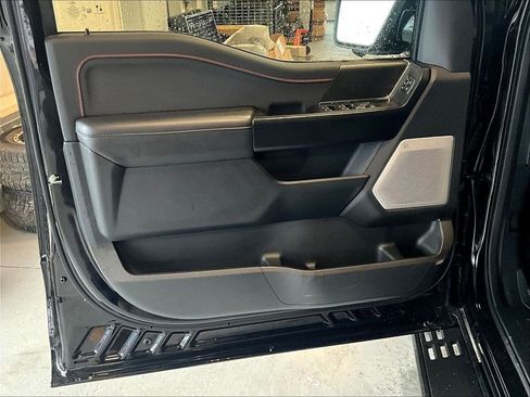 Used 2025 Ford F150 Raptor AWD/4WD image 9